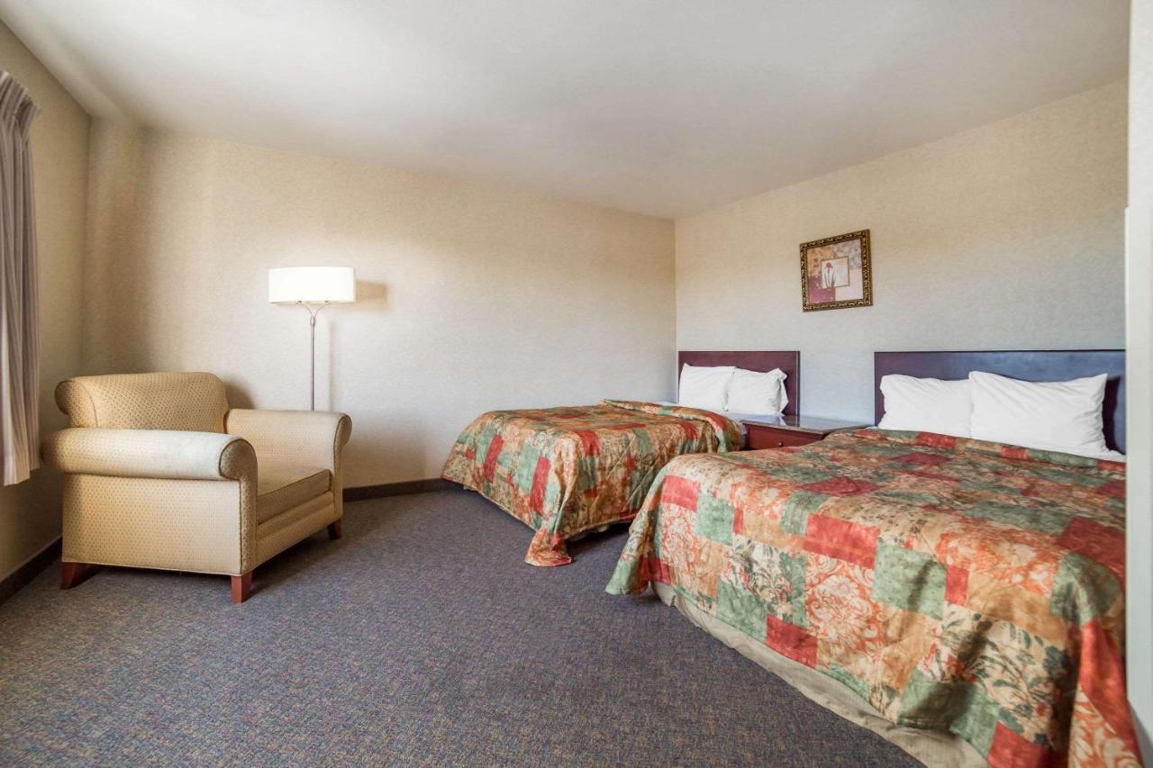 Rodeway Inn & Suites Nampa Buitenkant foto