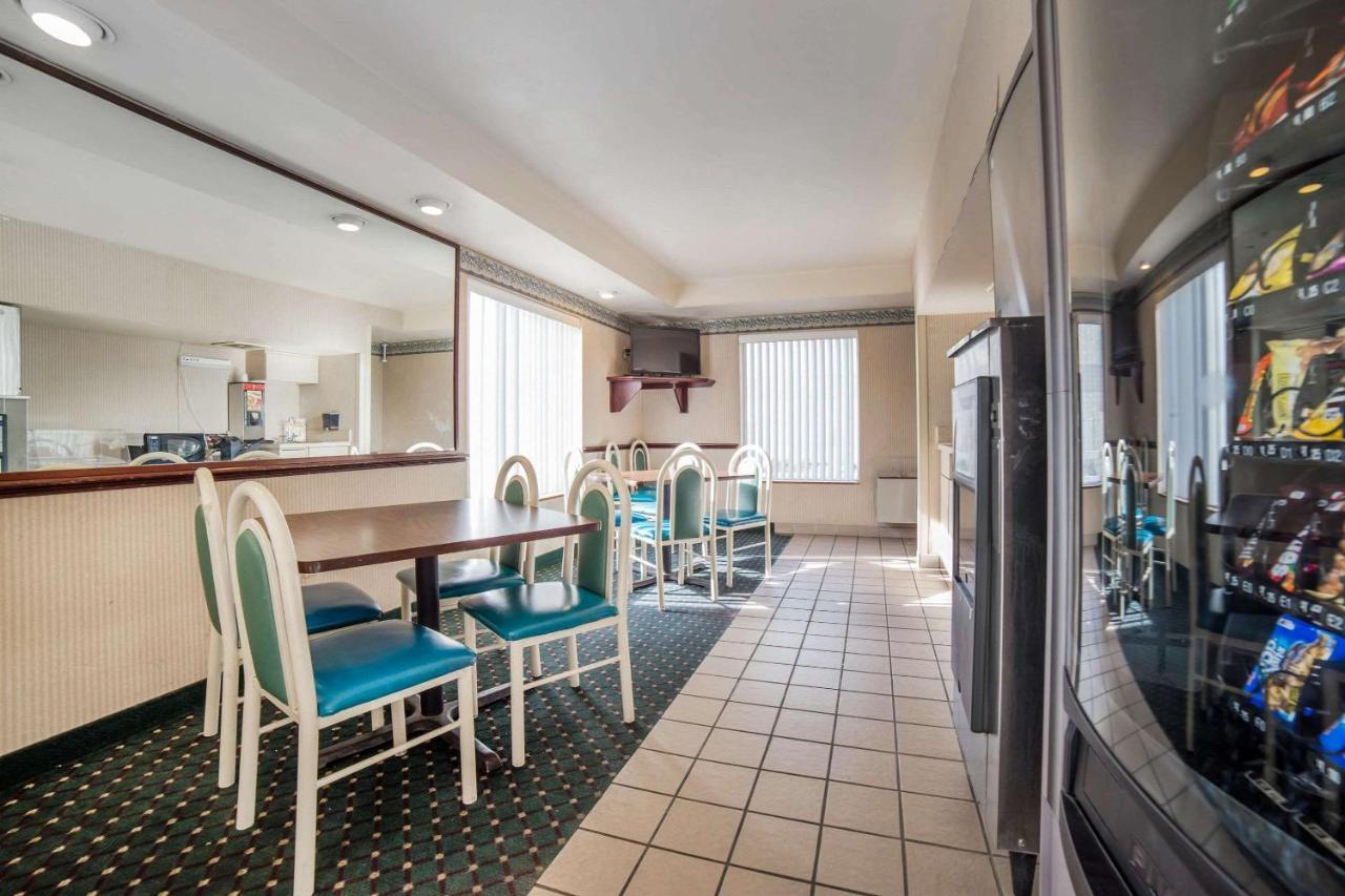 Rodeway Inn & Suites Nampa Buitenkant foto